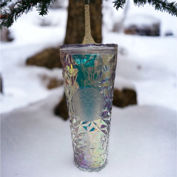 Starbucks 2023 Holiday Iridescent Winter White Cold Cup Venti 24oz Tumbl… - Picture 2 of 6